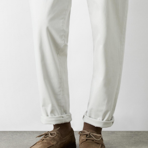 Closeup of Straight leg