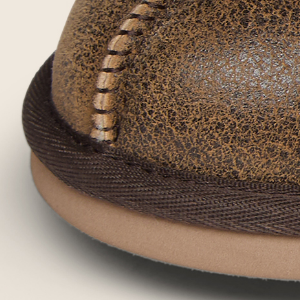 Closeup of Twill topline & sole edge