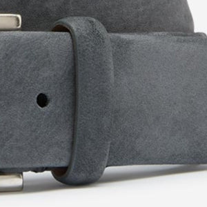 Closeup of Suede keeper