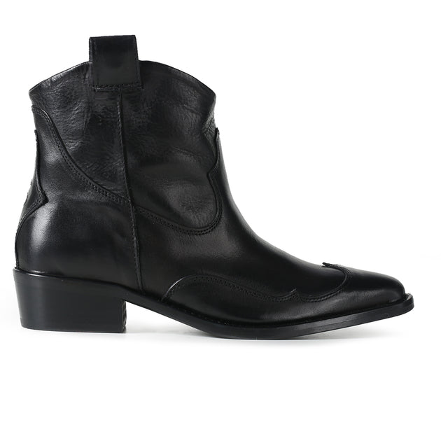 Capanario Black